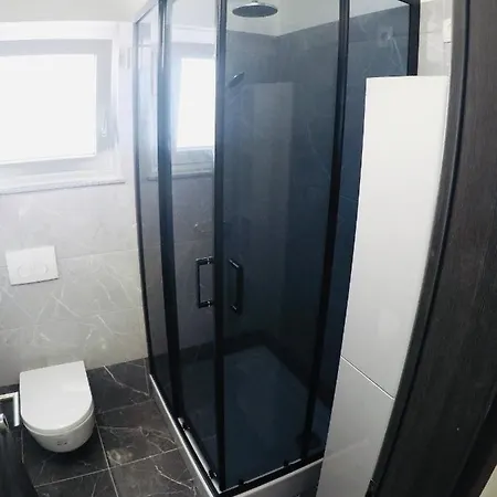 Apartment Lopac *
