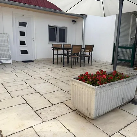 Lopac Apartamento Jadranovo