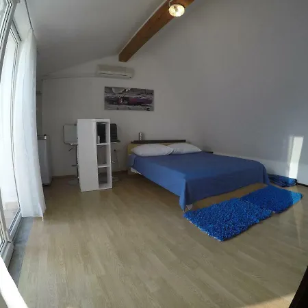 Lopac Apartman