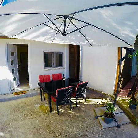 Apartament Lopac Jadranovo